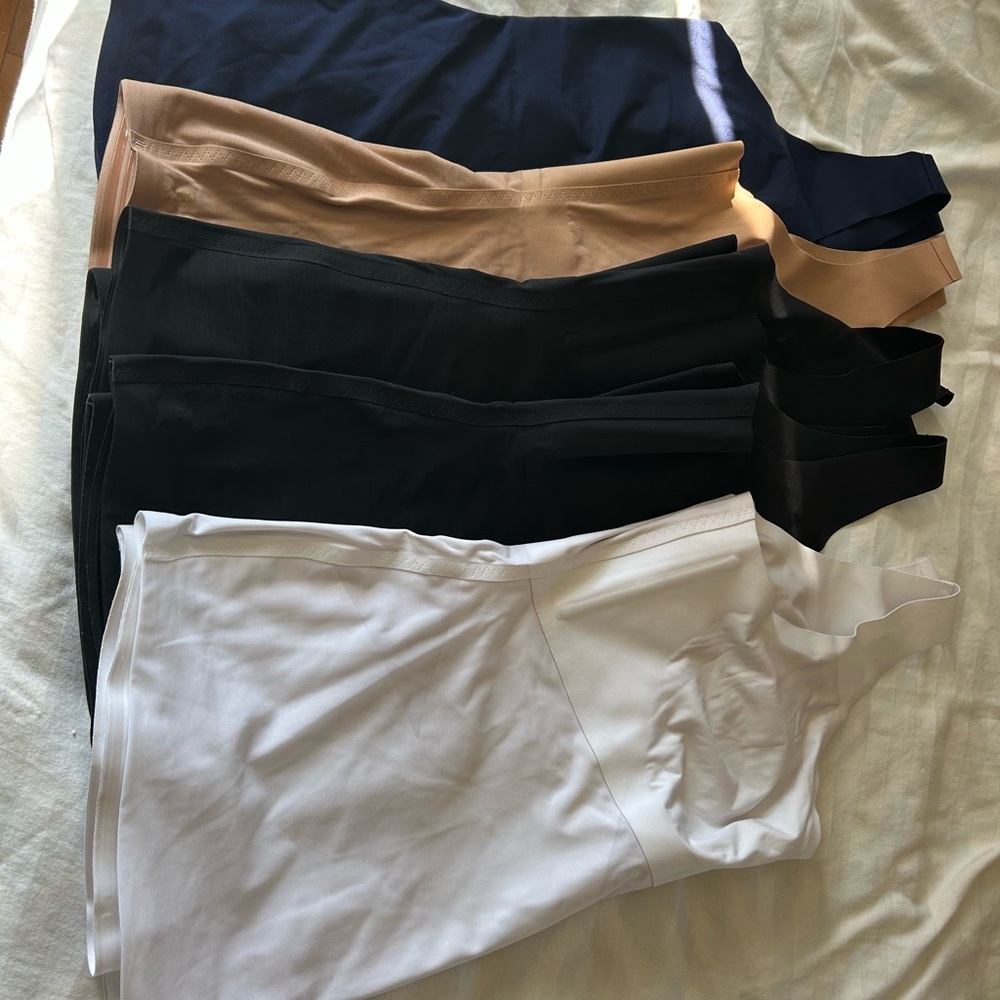 5 Honeylove LiftWear tank bundle